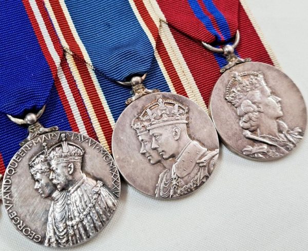 WW2 ERA ORDER OF THE BRITISH EMPIRE & JUBILEE CORONATION MEDALS - Image 3