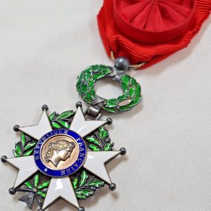 FRANCE 5TH REPUBLIC LEGION OF HONOUR OFFICER GRADE MEDAL POST WW2