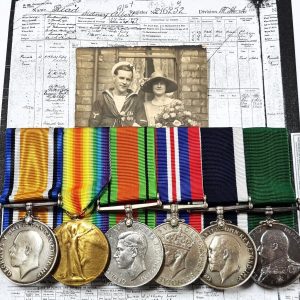 UNDERAGE SOLDIER & ROYAL MARINE WW1 & WW2 MEDALS 25112 S READ & FATHER NAVY