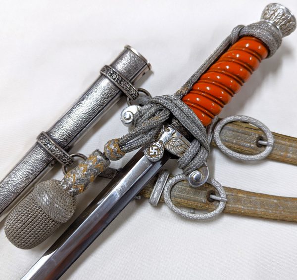 WW2 GERMAN ARMY OFFICER’S DAGGER WITH SCABBARD, HANGER & KNOT BY PAUL SEILHEIMER OF SOLINGEN