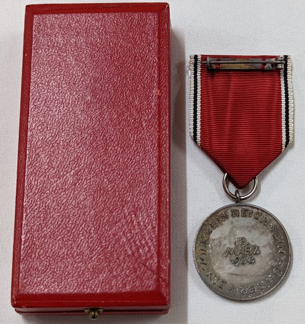 WW2 CASED GERMAN ANSCHLUSS OF AUSTRIA COMMEMORATIVE MEDAL OF MARCH 13TH 1938 - Image 5