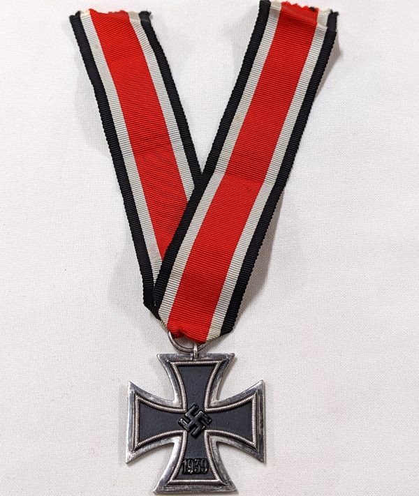 WW2 GERMAN IRON CROSS 2ND CLASS BY E. FERD. WIEDMANN, FRANKFURT AM MAIN #19 - Image 2