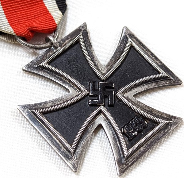 WW2 GERMAN IRON CROSS 2ND CLASS BY E. FERD. WIEDMANN, FRANKFURT AM MAIN #19 - Image 3