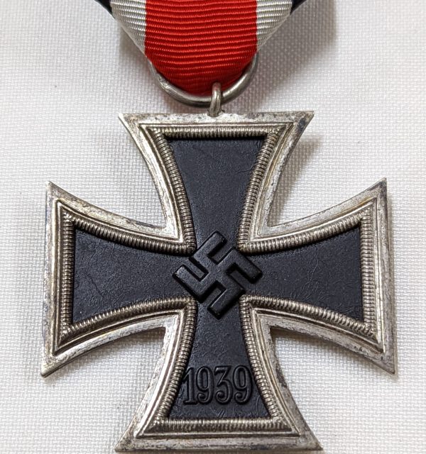 WW2 GERMAN IRON CROSS 2ND CLASS BY WILHELM DEUMER, LÜDENSCHEID L/11 - Image 3