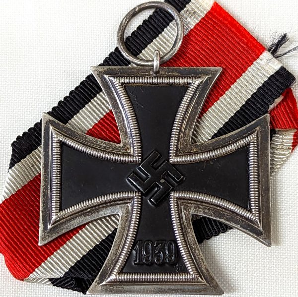 WW2 GERMAN IRON CROSS 2ND CLASS