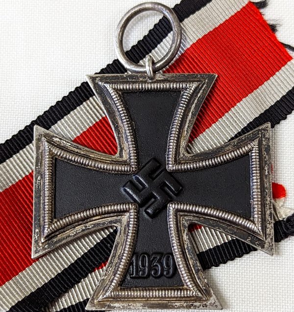 WW2 GERMAN IRON CROSS 2ND CLASS BY J. E. Hammer & Söhne, Geringswalde #55