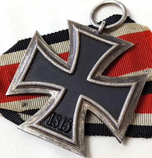 WW2 GERMAN IRON CROSS 2ND CLASS BY PAUL MEYBAUER OF BERLIN #7 - Image 4