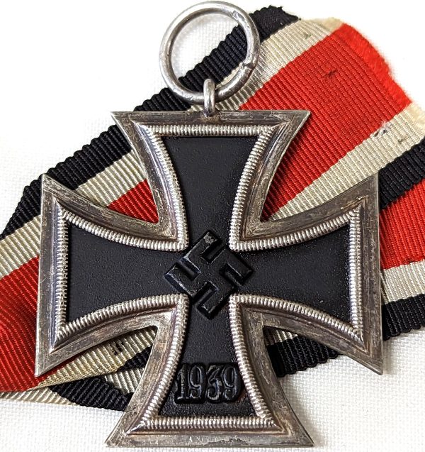 WW2 GERMAN IRON CROSS 2ND CLASS BY PAUL MEYBAUER OF BERLIN #7