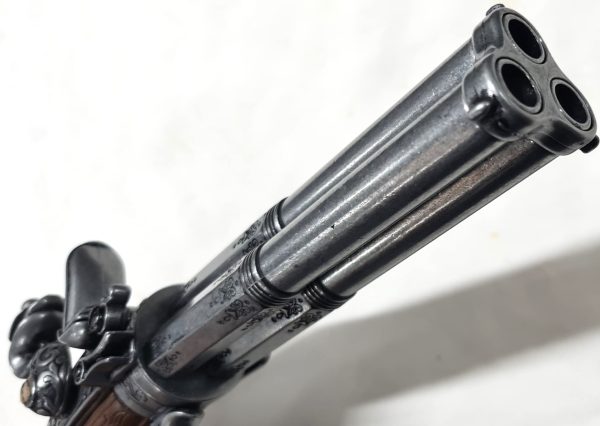 DENIX FRENCH REVOLVING 3 BARREL FLINTLOCK PISTOL FRANCE 18THc. ENGRAVED WITH EAGLE HEAD - Image 9