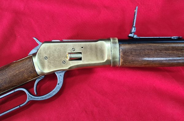 KOLSER WESTERN LEVER ACTION REPLICA RIFLE WINCHESTER WITH LADDER SIGHT USA 1892 BRONZE WITH FAUX WOOD HANDLE & STOCK - Image 6