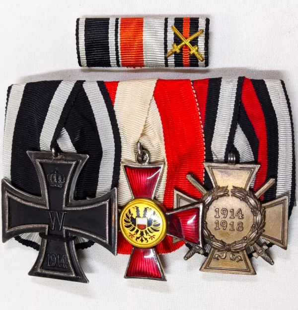 WW1 German Iron Cross & Principality of Lübeck War Honour service medal group