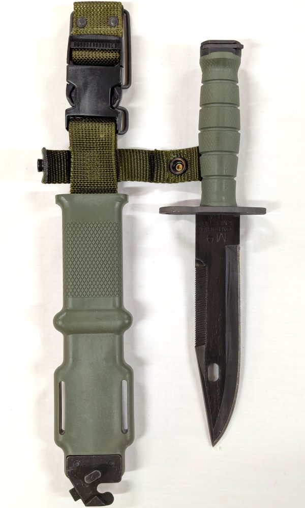 2000’s U.S. military M9 Ontario bayonet with scabbard - Image 2