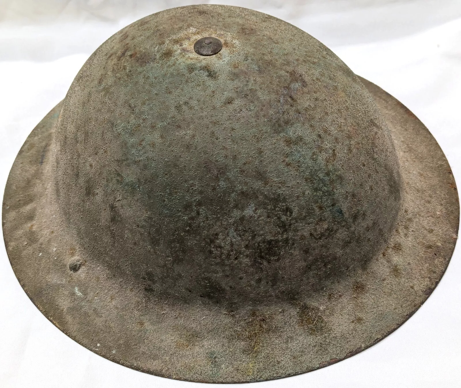 Darwin Battery find WW2 Australian Army Mk. III uniform steel Brodie helmet