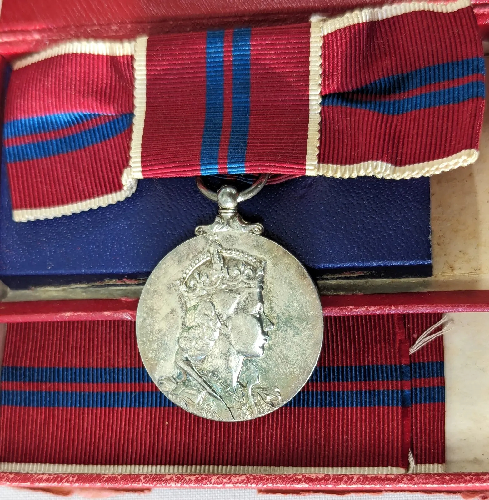 Vintage 1953 Queen Elizabeth II Coronation medal female in box - 100% original