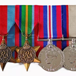 WW2 PACIFIC - KOKODA CAMPAIGN MOUNTED FOR WEAR MILITARY MEDAL GROUP ANZAC DAY