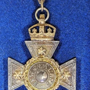 Rare cased replica New Zealand Cross (1869) 1956 produced limited edition medal